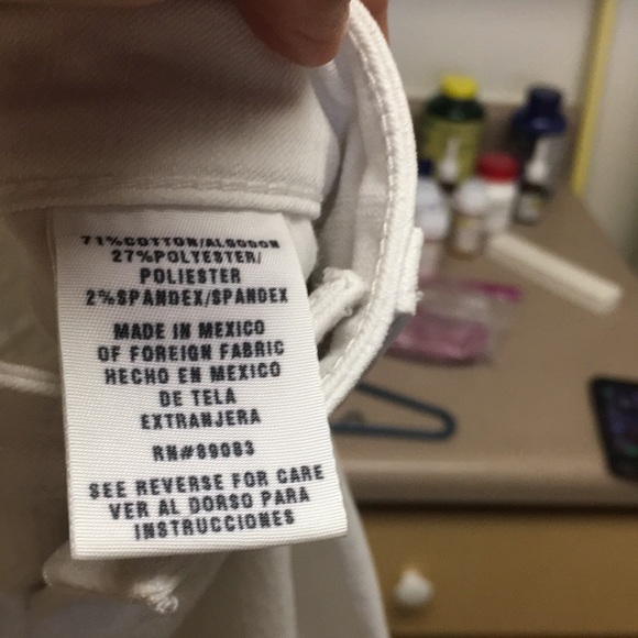 Shorts - Picture 5 of 6